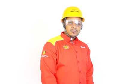 In the harsh environment of the oil industry, a reliable workwear set is your most solid partner. 
